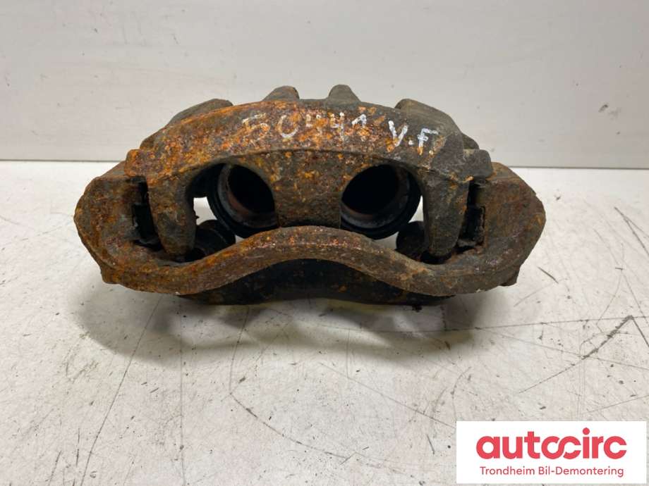 Bremsecaliper venstre foran til Mercedes Vito 2014-->> (W447) (W447) (A4474200883|)
