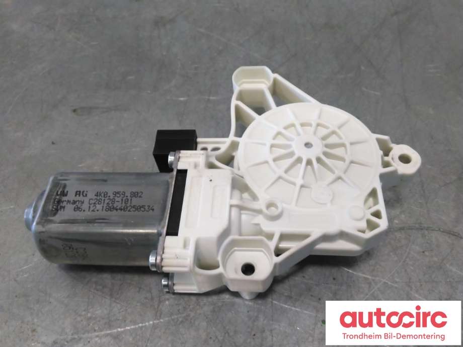 Ruteheis, kun motor, venstre bak til Audi e-tron 2018-->>  (..|4K0959802|4K0 959 802|)