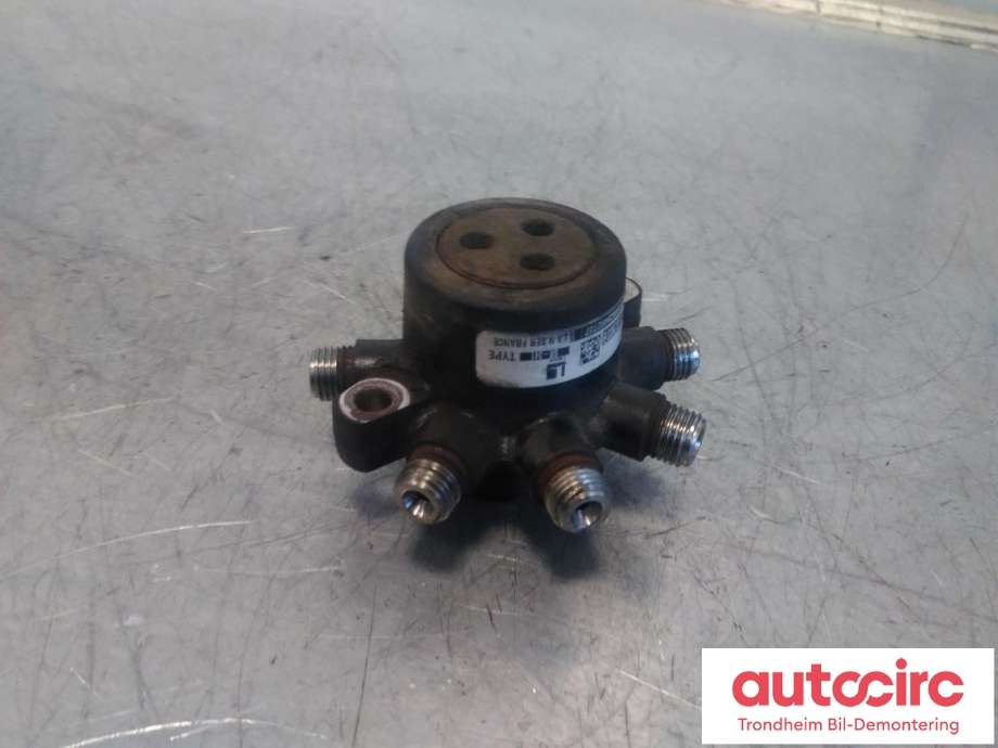 Dyseskinne (fuelrail) til Ford S-Max 2006-2010 (Type I, Fase 1)  (...|4M5Q-9D280-DB|1445928|)