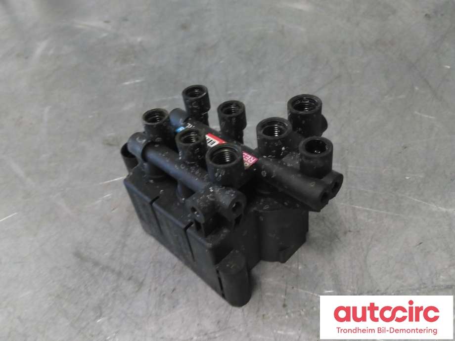 Ventilblokk luftfjæring til Audi e-tron 2018-->>  (..|4KE616013A|4KE 616 013 A|)