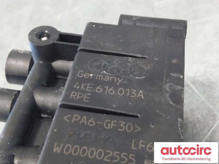 Ventilblokk luftfjæring til Audi e-tron 2018-->>  (..|4KE616013A|4KE 616 013 A|)