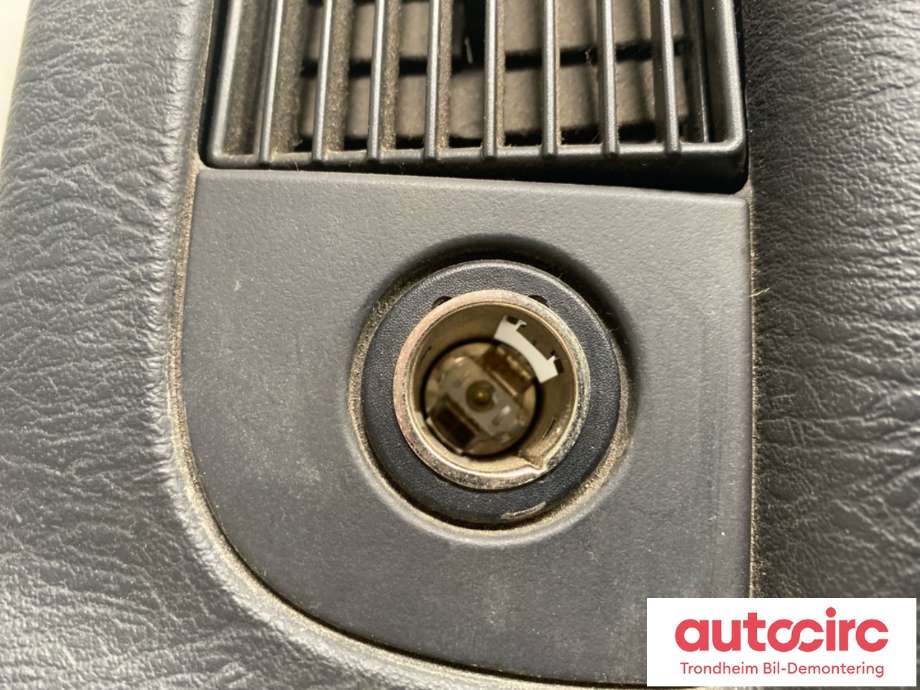 Varmeapparat betjening til Dodge Ram 2003-2008 (Type III)  (5GV521DVAB|)