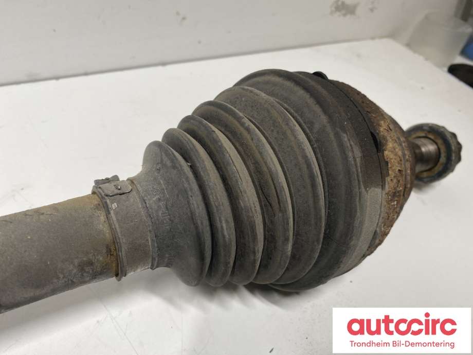 Drivaksel høyre bak, diesel/automat til Mercedes Vito 2014-->> (W447) (W447) (A4473503800|)