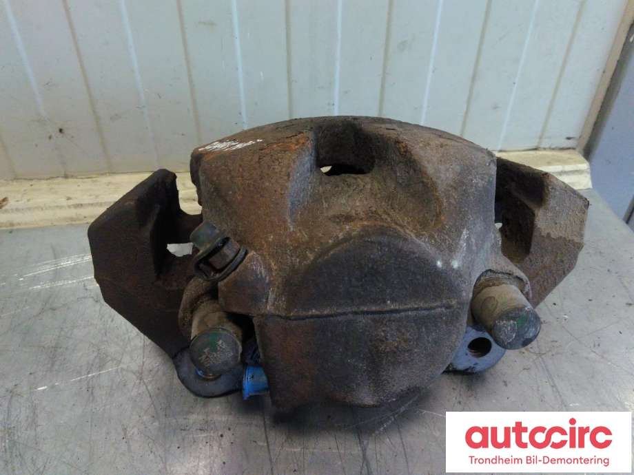 Bremsecaliper høyre foran til BMW X5 2013-2018 (F15) (F15) (BMW|6776784|34116776784|)