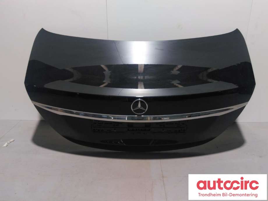 Bakluke sedan til Mercedes E-Klasse 2016-2023 (W213) (W213) (LES INFO|A2137503400|A 213 750 34 00|)