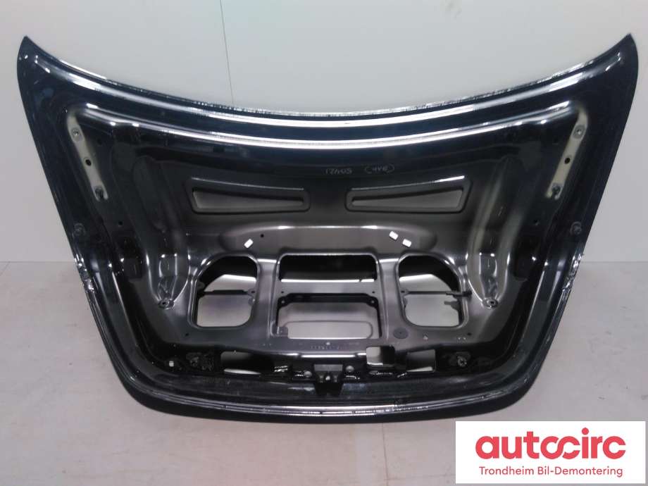 Bakluke sedan til Mercedes E-Klasse 2016-2023 (W213) (W213) (LES INFO|A2137503400|A 213 750 34 00|)