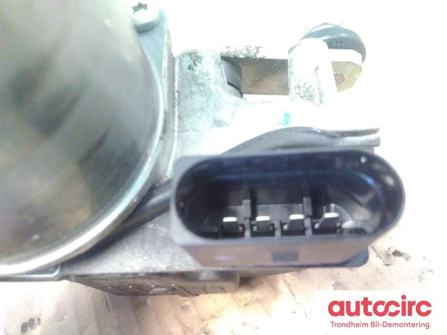 Viskermotor frontrute til Mercedes E-Klasse 2016-2023 (W213) (W213) (BOSCH|A2138207902|A2138205104|A 213 820 79 02| A 213 820 51 04| 1397225001)