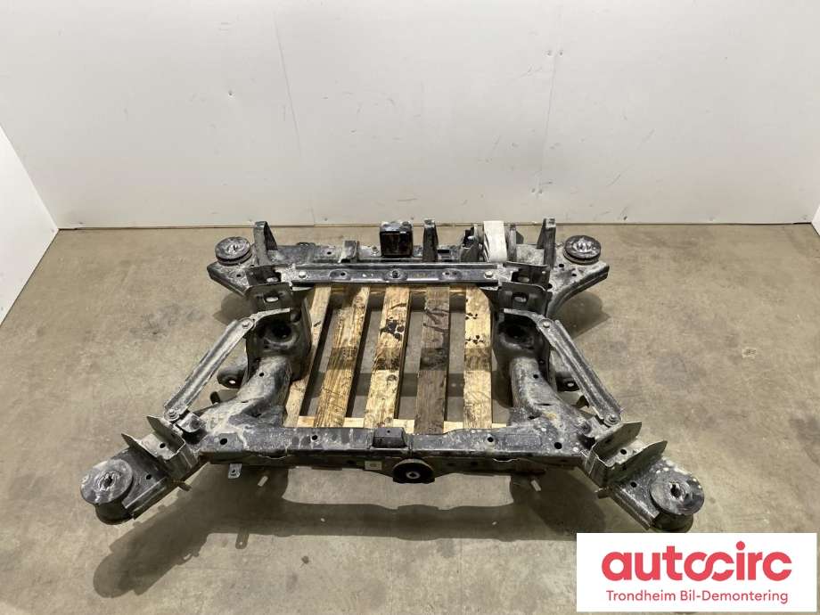 Travers bak til Hyundai Ioniq 5 2021-->>  (..|55405GI100|55405-GI100|)