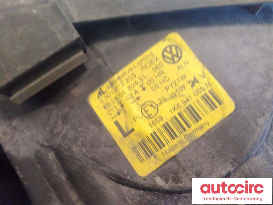 Frontlykt venstre halogen til VW Golf V, Combi 2003-2008 (AL|1K6941005N|0301212203|1K6941029P)