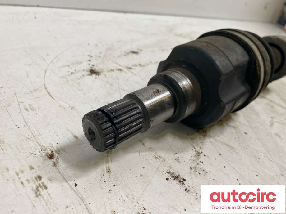 Drivaksel venstre foran, bensin/automat til Suzuki SX4 2009-2013 (Type I, Fase 2)  (44102-80J11|)