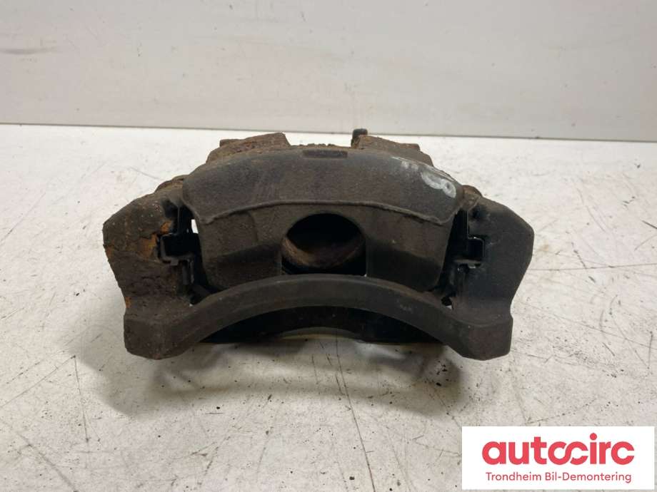 Bremsecaliper venstre foran til Suzuki SX4 2009-2013 (Type I, Fase 2)  (55102-80J02-999|55102-80J02|)