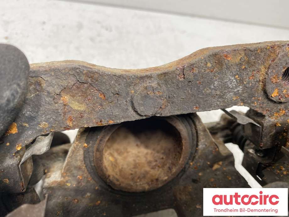 Bremsecaliper høyre foran til Suzuki SX4 2009-2013 (Type I, Fase 2)  (55101-80J02-999|55101-80J02|)