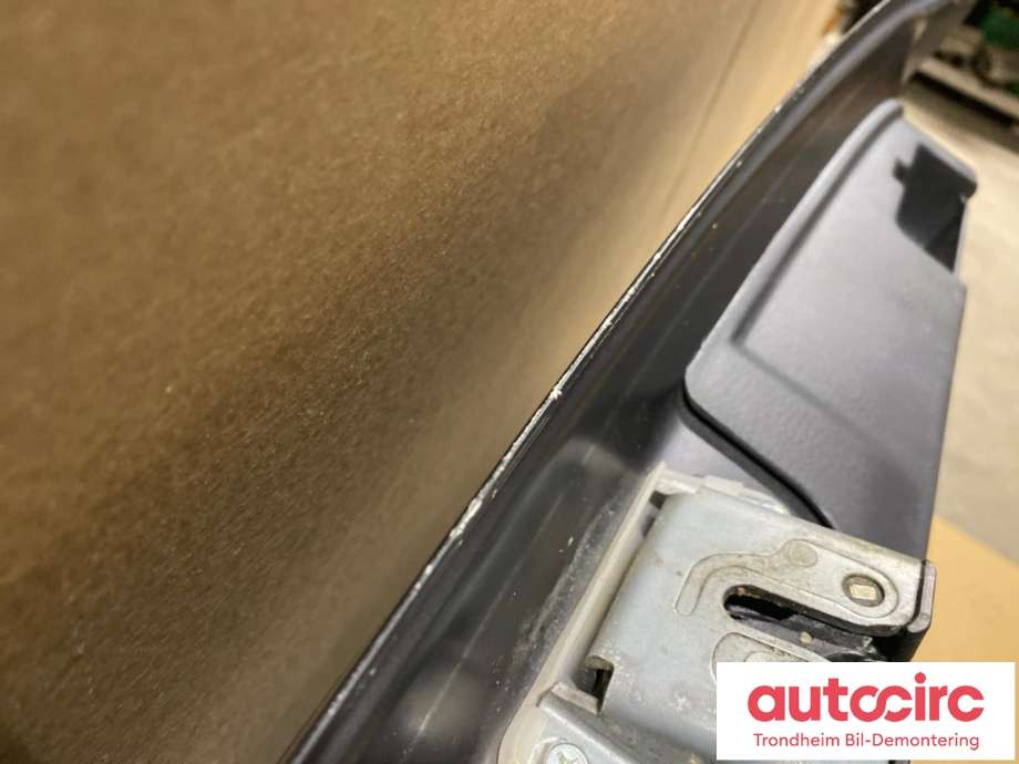 Bakluke til Suzuki SX4 2009-2013 (Type I, Fase 2)  (LES INFO|6910081810|69100-81810|)