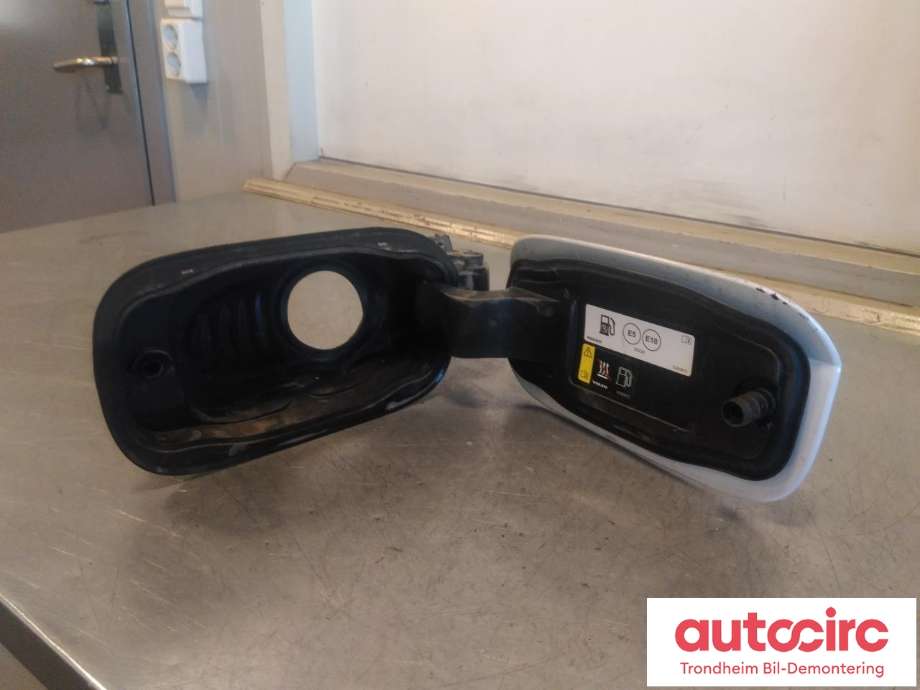 Tanklokk til Volvo V60 / V60 CC 2018-->> (Type II)  (...|32227346|31463281|)