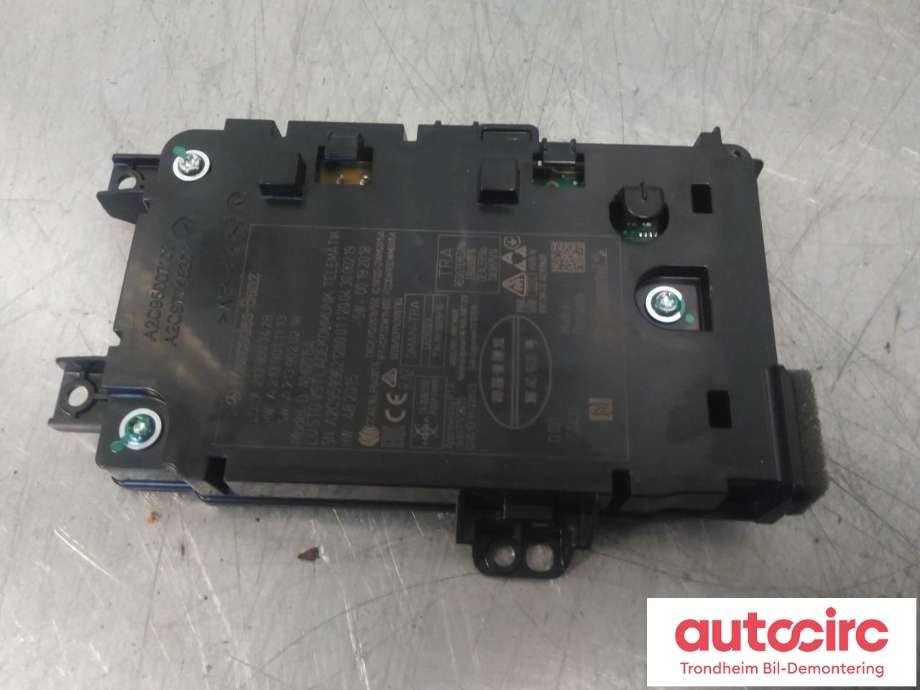 Dashbord telefon til Mercedes E-Klasse, 2016-2023 (W213) (W213) (MERCEDES-BENZ|A2139003428)