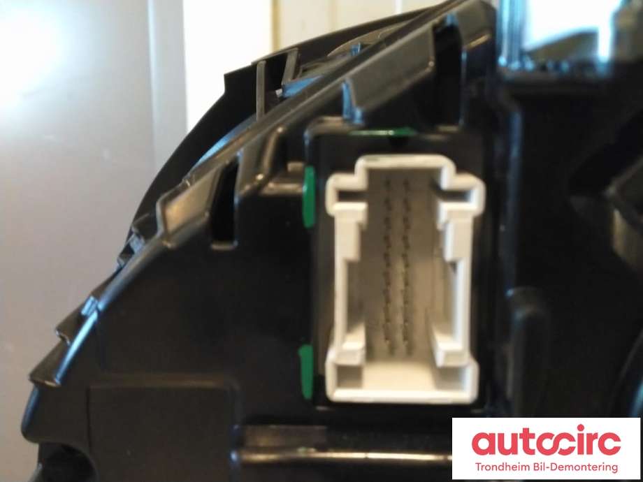 Instrumentpanel til Mercedes Vito 2014-->> (W447) (W447) (..|A4479008109|A4479004111|)