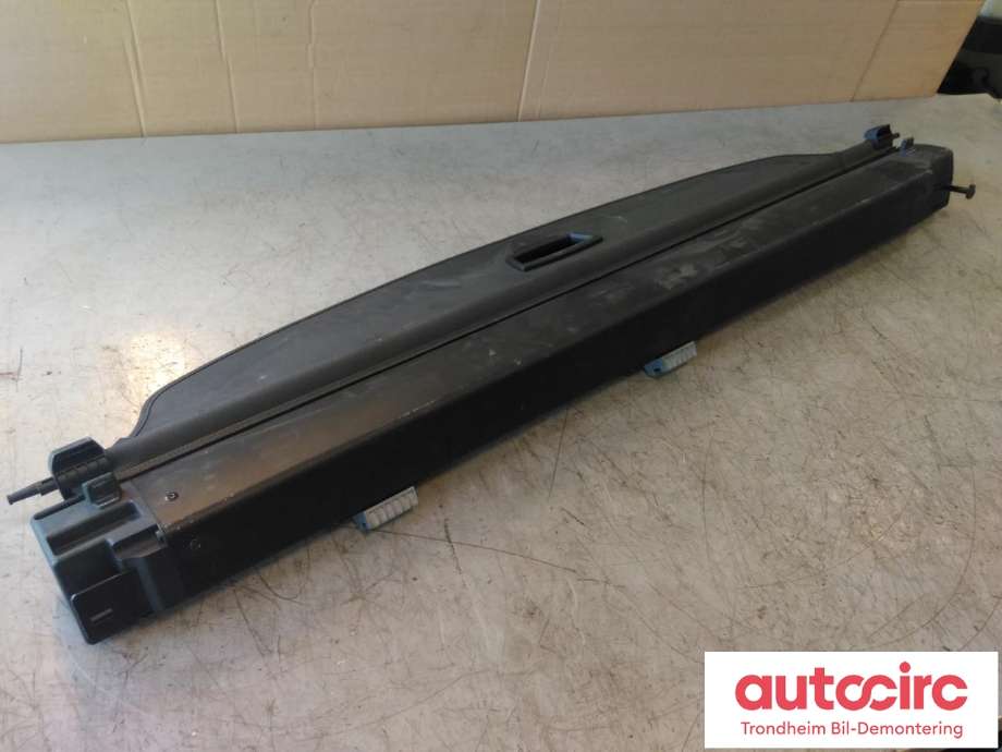 Bagasjerom rollon til Mercedes E-Klasse 2009-2013 (Fase 1) (W212) (W212) (LES INFO|A2128100409|A 212 810 04 09|A 212 810 04 09 9051)