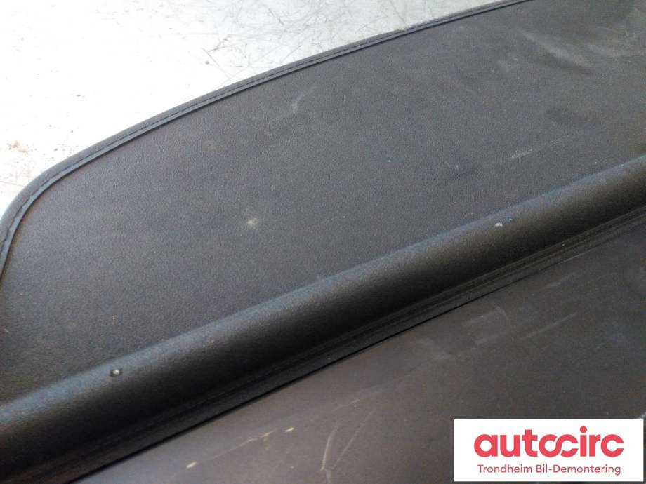Bagasjerom rollon til Mercedes E-Klasse 2009-2013 (Fase 1) (W212) (W212) (LES INFO|A2128100409|A 212 810 04 09|A 212 810 04 09 9051)