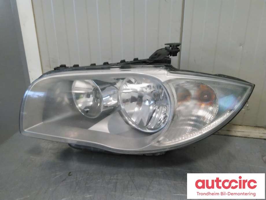 Frontlykt venstre halogen til BMW 1-Serie, 2004-2011 (E81/E82/E87/E88) (E81/E82/E87/E88) (VALEO|63126924485)