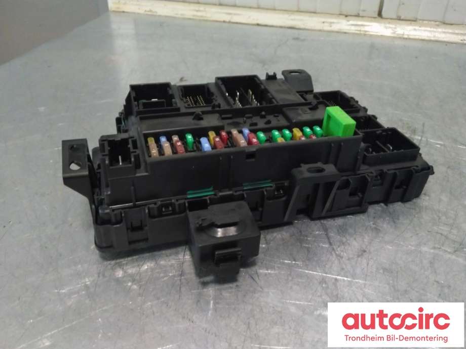 Sikringsboks til Ford E-Transit 2022-->>  (..|NK4T-15604-JAD|2590506|NK4T15604JAD)