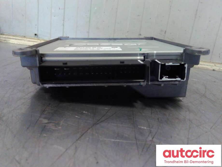 Bilstereo forsterker til Mercedes E-Klasse 2016-2023 (W213) (W213) (BURMESTER|A2139009626|A 213 900 96 26 80|)
