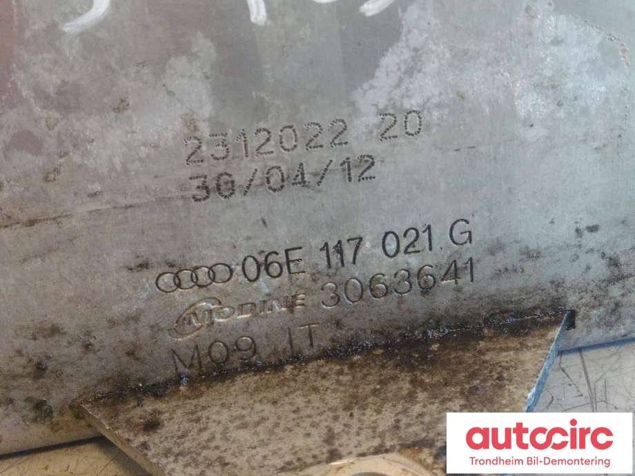 Oljekjøler til Audi A4 2007-2014 (Type IV) (B8) (B8) (MODINE|06E117021G|06E117021L|06E 117 021 L| 06E 117 021 G| 3063641)