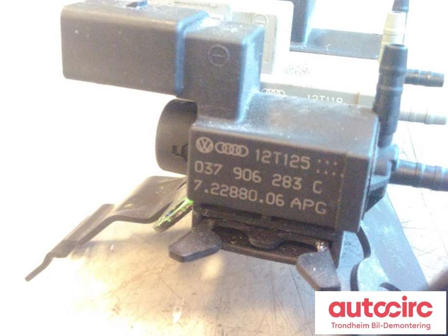 Vakuumventil til Audi A4 2007-2014 (Type IV) (B8) (B8) (MAGNET VENTILER LES INFO|079906283C|037906283C|079906283B| 079906283D| 079 906 283 B| 079 906 283 D| 079 906 283 C| 037 906 283 C)