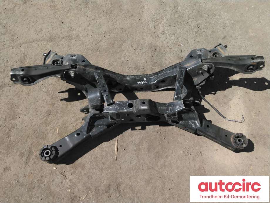 Travers bak til Nissan Ariya 2022-->>  (..|55400-5MP1A|554005MP1A|)