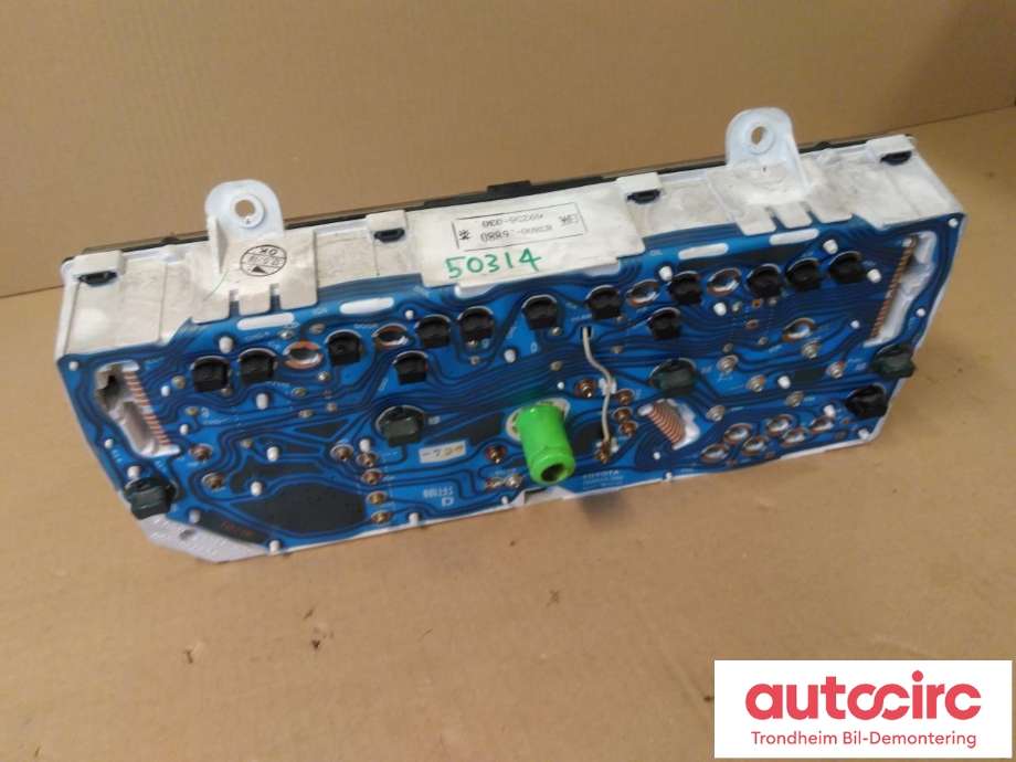 Instrumentpanel til Toyota Hiace 1996-2001 (Fase 1)  (..|83800-26880|83821-26030|83841-26010| 83861-26880| 8382126030| 8384126010| 8386126880| 8380026880| 69256-030)