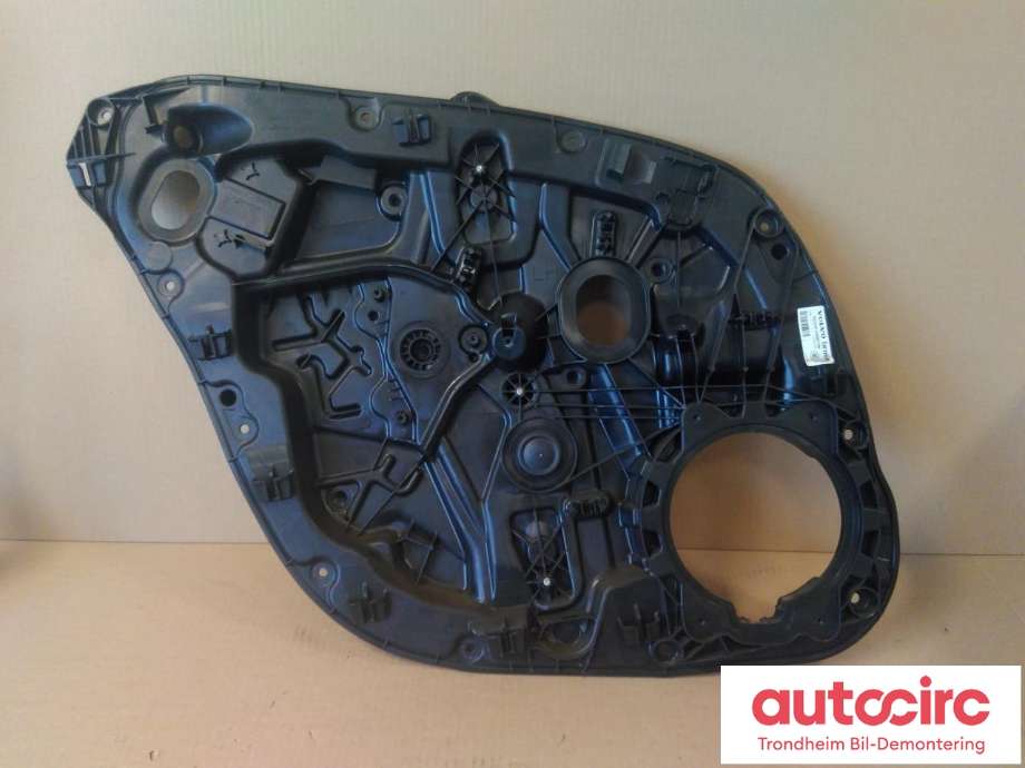 Ruteheis venstre bak til Volvo V60 / V60 CC 2018-->> (Type II) (BROSE|31462706|)