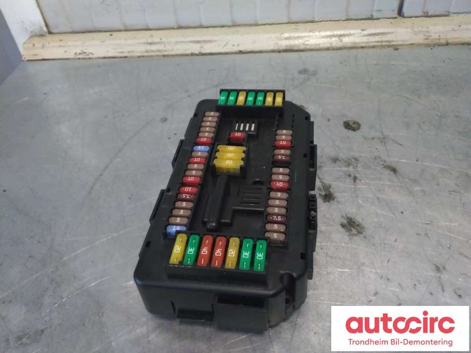 Sikringsboks motorrom til BMW X5, 2013-2018 (F15) (F15) (..|9360371)
