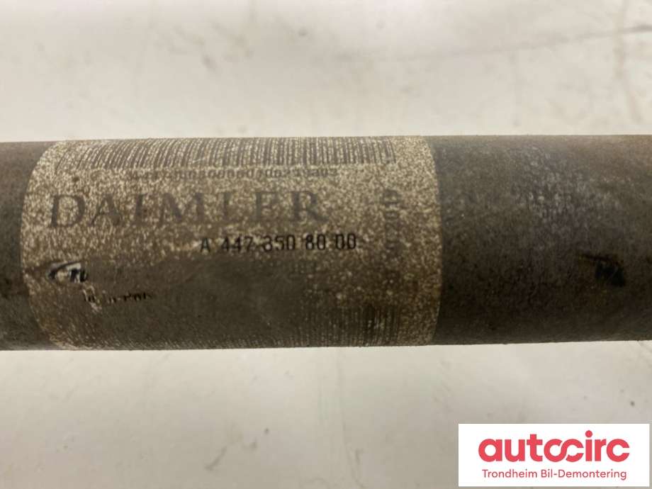 Drivaksel venstre bak, diesel/automat til Mercedes Vito 2014-->> (W447) (W447) (..|A4473508000|A 447 350 80 00|)