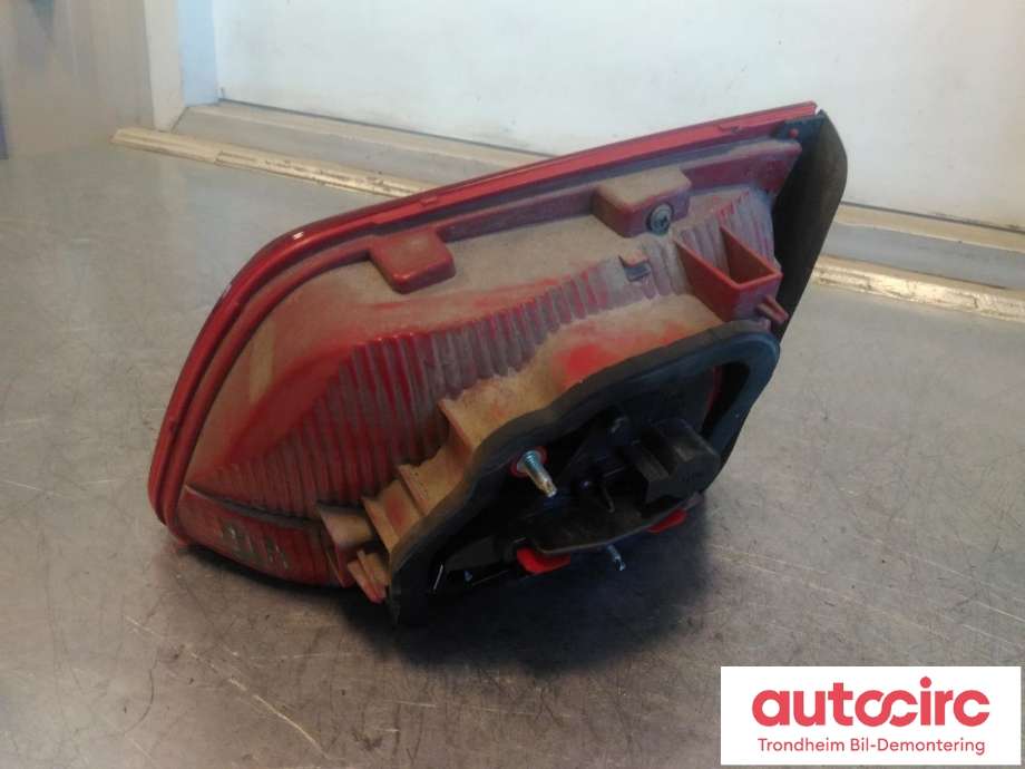 Baklykt venstre indre til VW Touran 2010-2015 (Type I, Fase 3)  (...|1T0945093|)