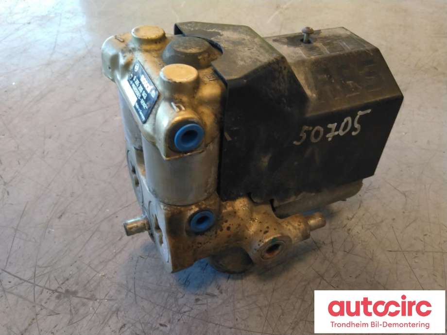 ABS sentral til Mercedes 124 1986-1995 (W124) (W124) (BOSCH|A0014318012|0265200043|)