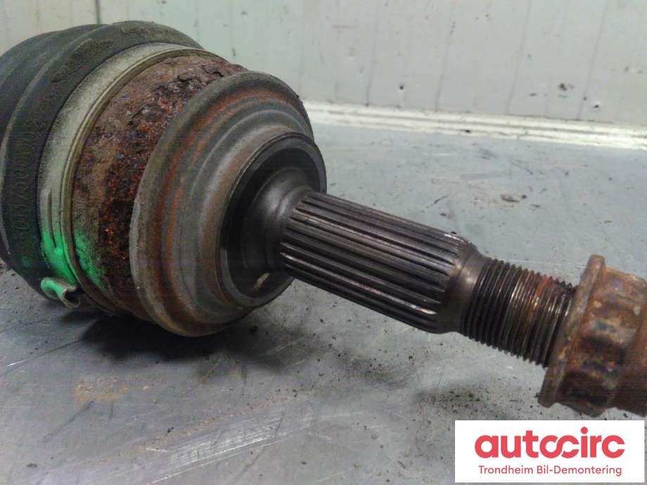 Drivaksel venstre foran, bensin/automat til Toyota Yaris 2012-2014 (Type III, Fase 1)  (..|434200D322|43420-0D322|)