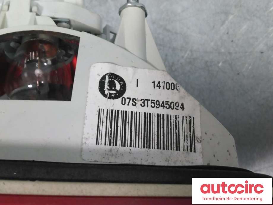 Baklykt høyre indre til Škoda Superb 2008-2015 (Type II)  (..|3T5945108|3T5945094|)