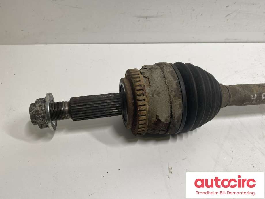 Drivaksel høyre foran, bensin/automat til Hyundai i30 2012-2017 (Type II)  (..|49501A6400|)