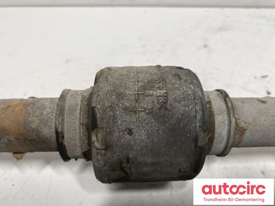 Drivaksel høyre foran, bensin/automat til Hyundai i30 2012-2017 (Type II)  (..|49501A6400|)