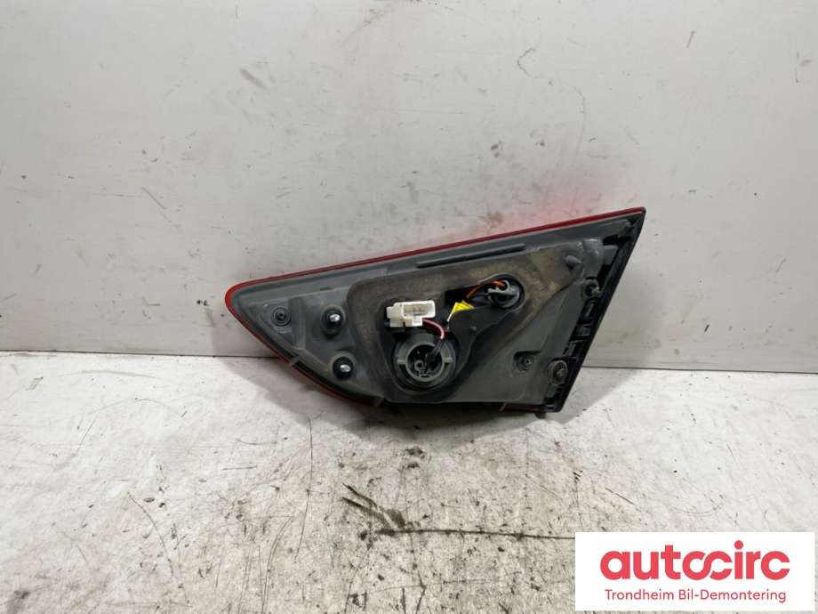 Baklykt venstre indre til Hyundai i30 2012-2017 (Type II)  (..|92403A 5010|)