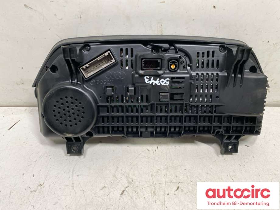Instrumentpanel til Audi e-tron 2018-->>  (BOSCH|4KE920795A|0 263 756 020|)