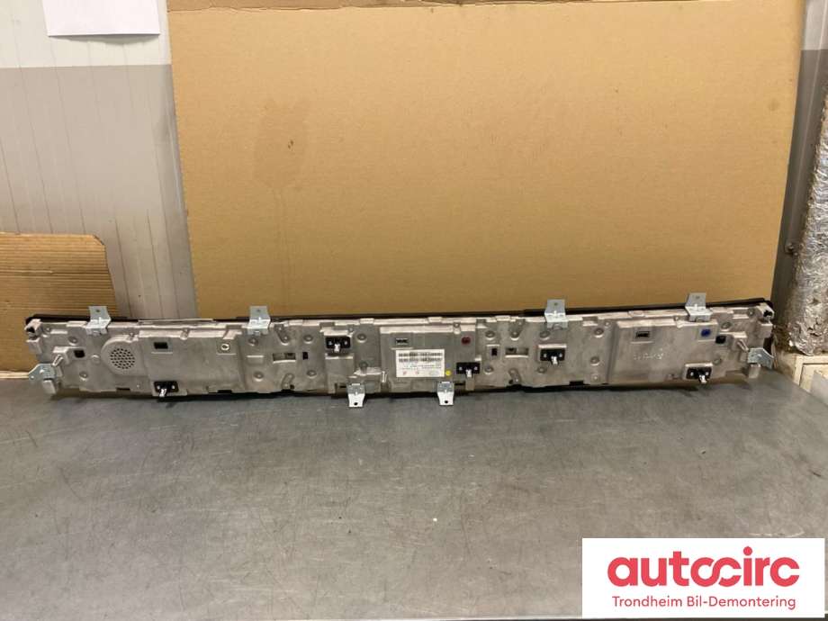 Instrumentpanel til Hongqi E-HS9 2022-->>  (..|3830055-QR02-B|3830055-QR02|3830055QR02B)