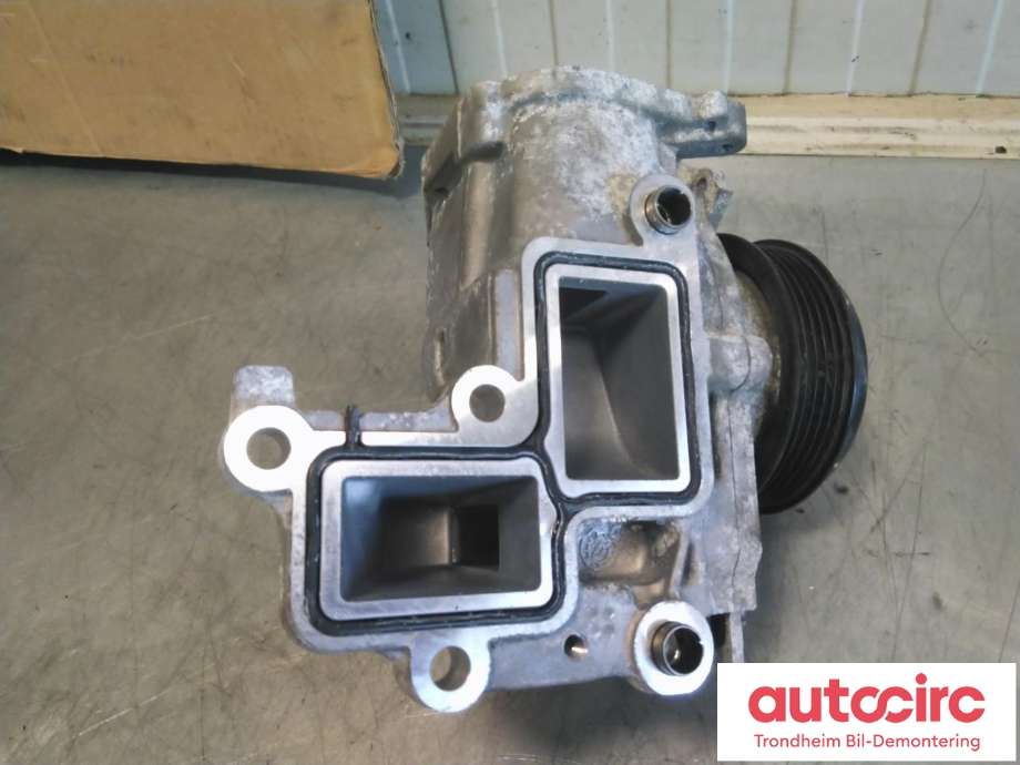 Vannpumpe til Mercedes Sprinter 2018-->> (907/910) (907/910) (MERCEDES-BENZ|A6542004100|A6542007800|)