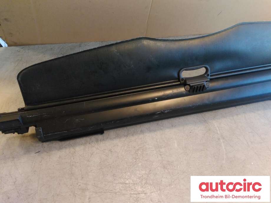 Bagasjerom rollon til BMW 5-Serie 2003-2010 (E60/E61) (E60/E61) (MED HUNDEGITTER LES INFO|9119691|51479119691|51 47 9 119 691)