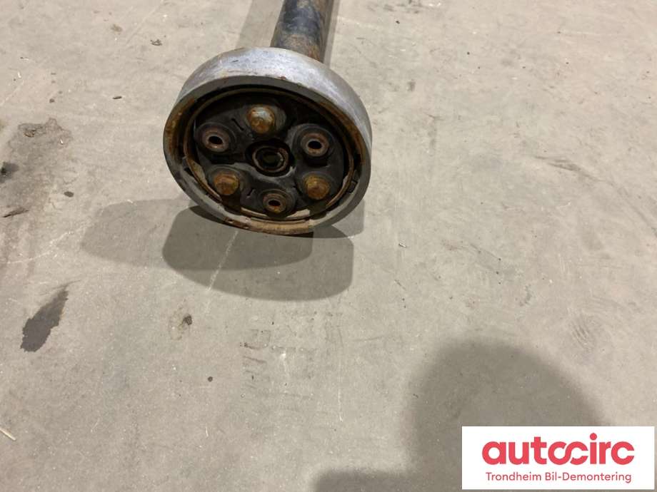 Mellomaksel til VW Passat 2015-2019 (Fase 1) (B8) (B8) (..|3Q0521101AB|3Q0521101AN|)