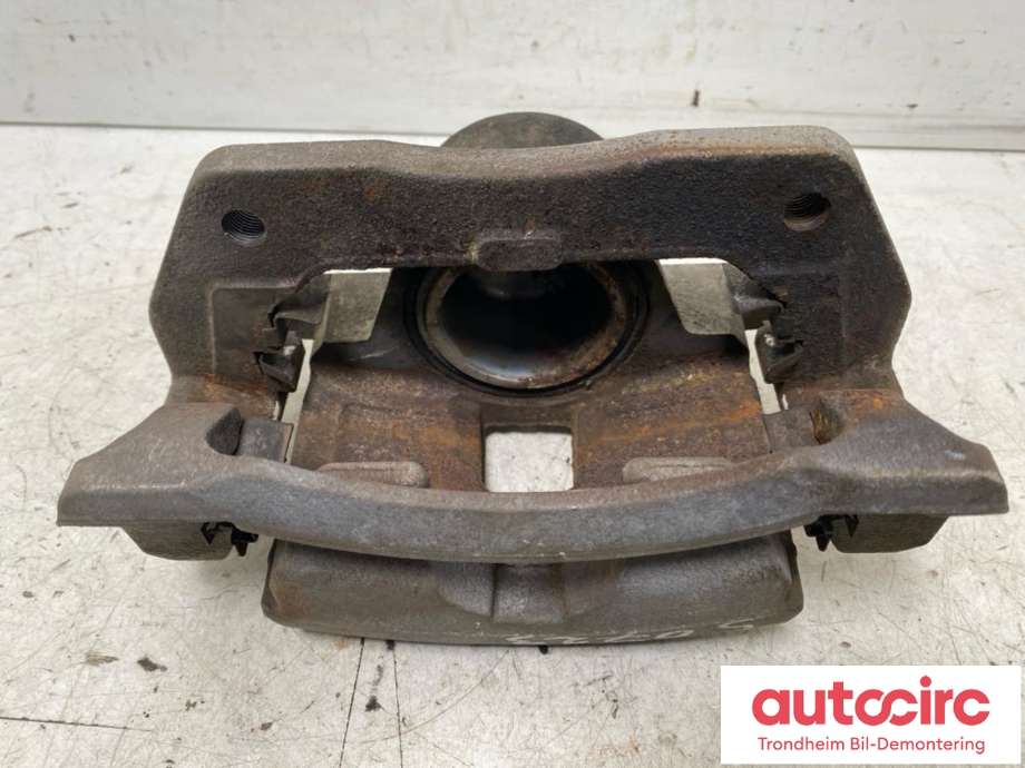 Bremsecaliper venstre foran til Kia Sorento 2016-->> Type III (..|58110-P2700|)