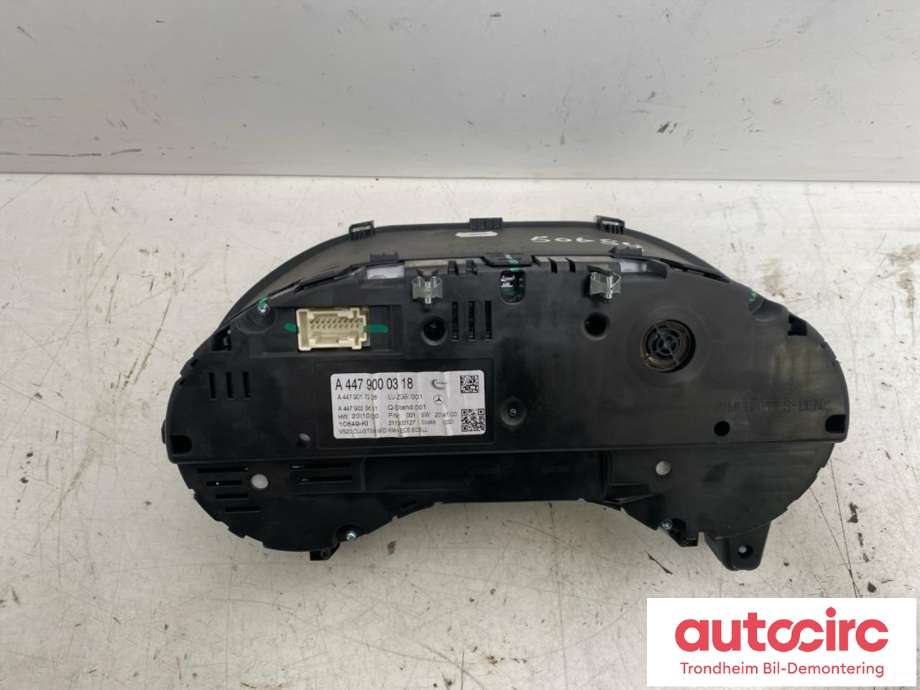 Instrumentpanel til Mercedes EQV 2020-->> (W447) (W447) (..|A4479000318|A4479006720|A4479005523)