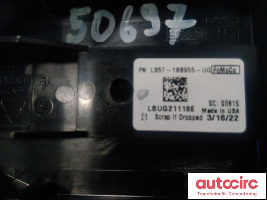 Bilstereo navigasjon skjerm til Ford Explorer 2020-->>  (FOMOCO|LB5T-18B955-UG|2536917|)