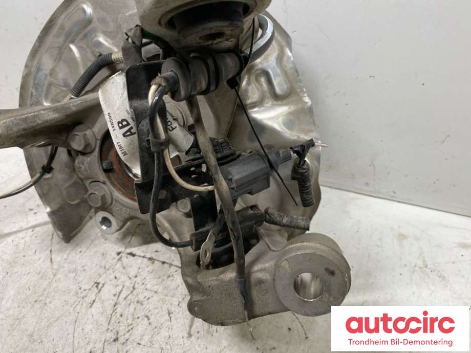 Hjulspindel venstre bak til Ford Explorer 2020-->>  (..|2549451|LB5C-5B759-AC|)