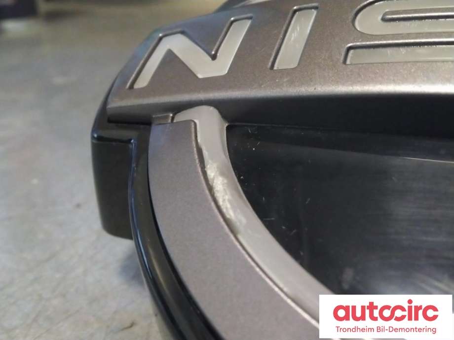 Emblem til Nissan Ariya 2022-->>  (..|628905MP0A|)