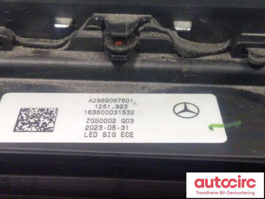 Frontlykter til Mercedes EQS SUV 2022-->> (X296) (X296) (MIDTRE|A2969067601|)